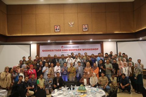 Read more about the article Geopark Natuna Ikuti Konferensi Warisan Geologi di Makassar