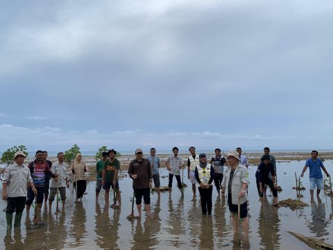 Read more about the article Menyusuri Jejak Geopark Nasional Natuna dan Menghidupkan Pesisir Selading