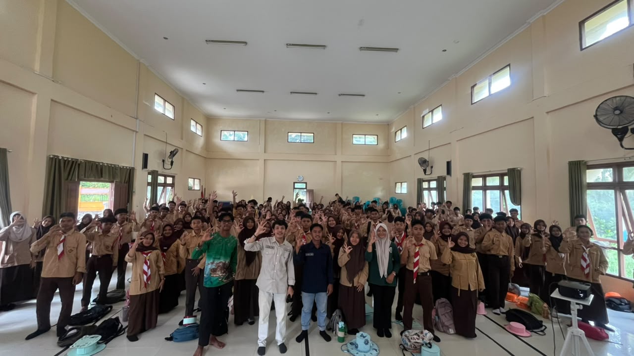 You are currently viewing NGYF Edukasi Siswa Baru SMAN 2 Bunguran Timur, Ajak Generasi Muda Majukan Geopark Natuna