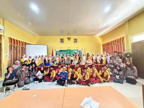Read more about the article Geopark Natuna Dukung Aksi Edukasi dan Penanaman 45 Pohon bersama UKM Sobat Bumi UPer di Tiga Sekolah di Natuna