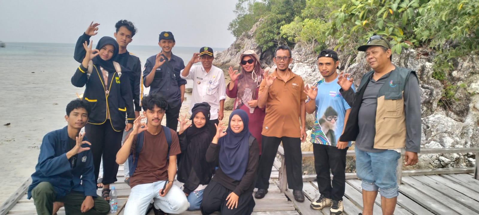 You are currently viewing Persiapan Menuju UGGp, Pengurus Geopark Natuna Survei Lokasi Geoheritage dan Calon Geosite Baru